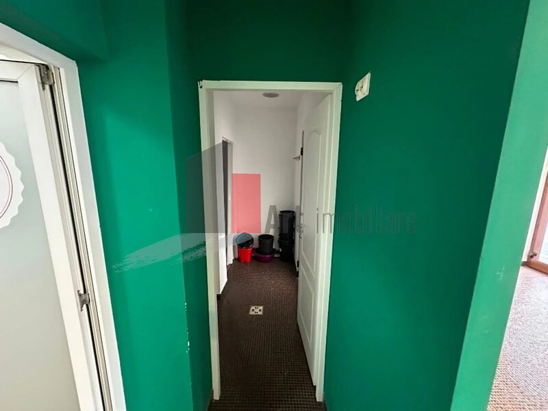 Dacia spatiu comercial de inchiriat